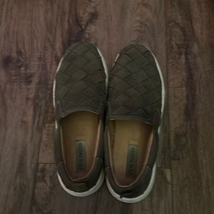 Steve madden slip ons